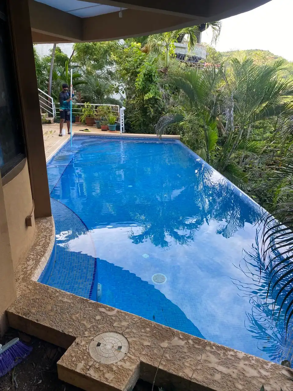 Piscina después del mantenimiento
